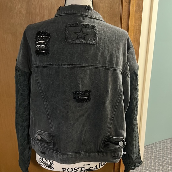 Jean jacket - Picture 4 of 5